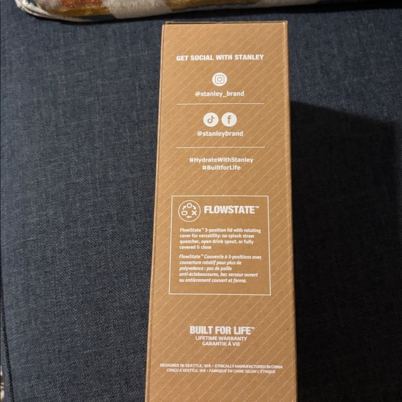 Stanley The Quencher H2.0 Flowstate Green Tumbler 40 oz BRAND NEW IN BOX/SEALED - Picture 8 of 12